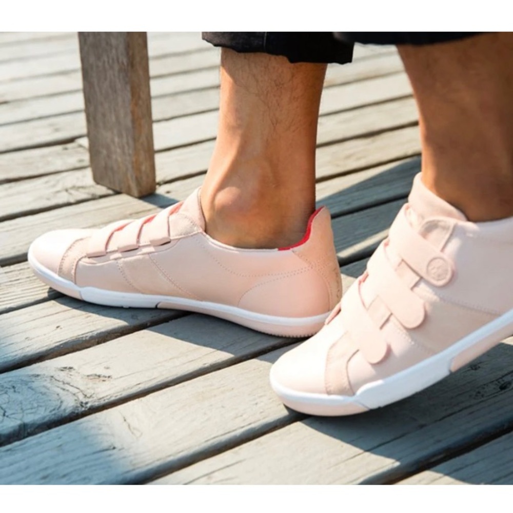 PLAE LARKIN CAMEO ROSE VELVETY LEATHER WOMENS SIZE 10 RETAIL $99 ACTIVE SNEAKERS